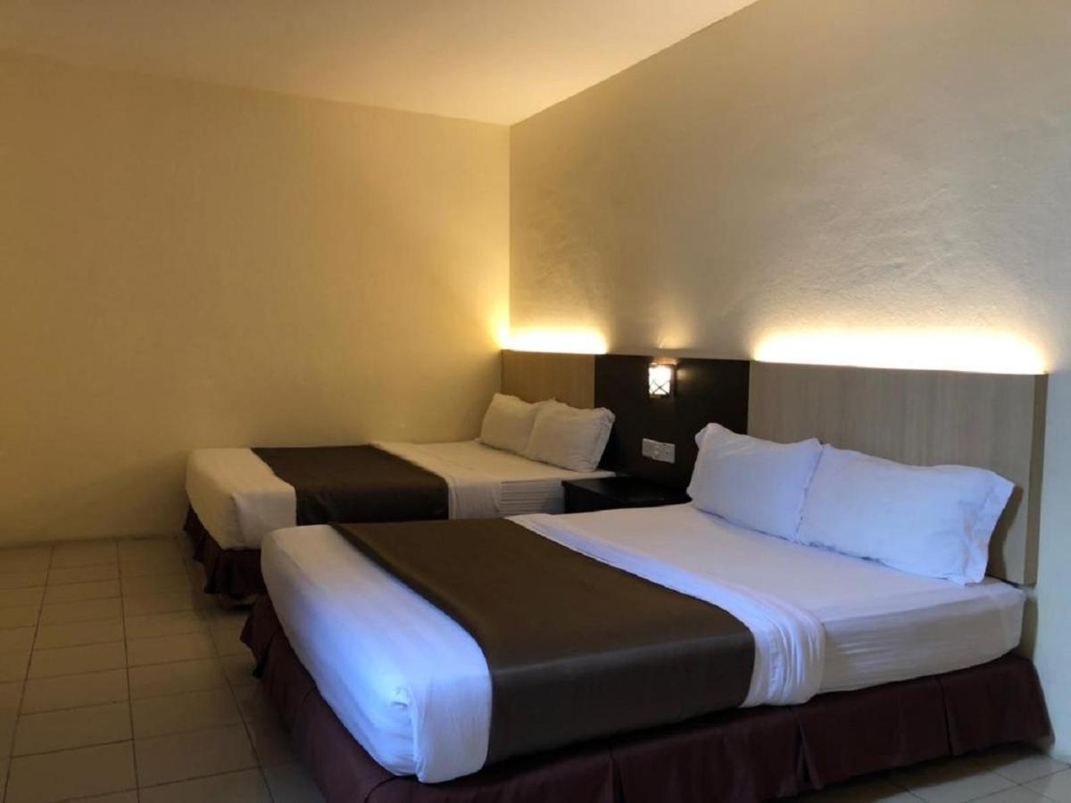 Hotel Sarina Mukah Bagian luar foto