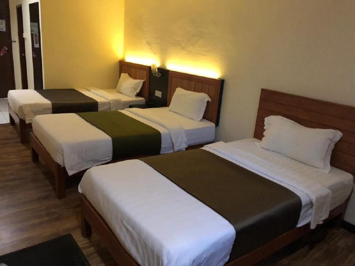 Hotel Sarina Mukah Bagian luar foto